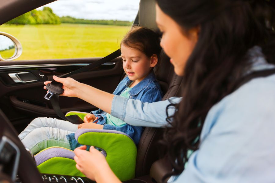 Avoid These Costly Child Car Seat Mistakes on Your Iceland Family Trip
